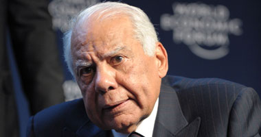 حازم الببلاوى لمهاجمى قرض مصر من صندوق النقد الدولى:قدموا لنا بديل أفضل