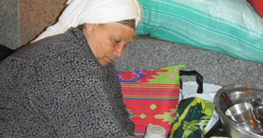 سيدات "الجودة بالموجودة".. يقدمن لزوار "سيدنا" لقمة على قد ما قسم 
