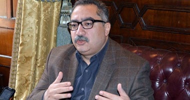 نيابة التهرب الضريبى: إبراهيم عيسى غير مطلوب على ذمة أى قضايا