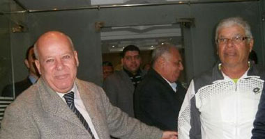 بالصور.. محافظ بورسعيد ضيف المصرى فى حفل عشاء‎