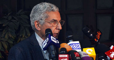 نقيب الأطباء: الكادر خطوة أولى لإصلاح وضع العاملين بالمهن الطبية