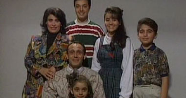الإعلاميون وراء تأجيل افتتاح مسلسل "ونيس وأحفاده" لغد