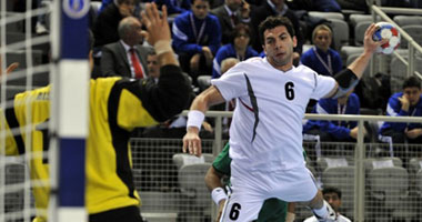 تعادل جيش "الأحمر" مع هامبورج فى كأس العالم