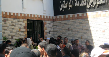 تجمهر ألف شاب بنجع حمادى بسبب مساكن مبارك