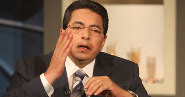 محمود سعد ينفى شائعة تبرعه بفيلا لحزب الدستور