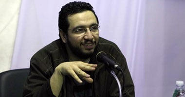 بلال فضل: الشرطة التى رفضت تطهيرها لن تحميك من شعبك