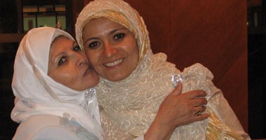 د.هبة قطب: أمى «رجوات» هى سر استقرارى الأسرى