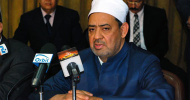 شيخ الأزهر يفتتح معهدًا أزهريًّا بأندونيسيا 