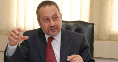 حازم عبد العظيم رئيسا لمركز الإبداع التكنولوجى
