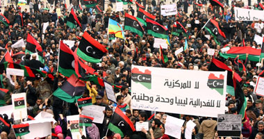 مئات من أنصار الفدرالية يتظاهرون فى شرق ليبيا
