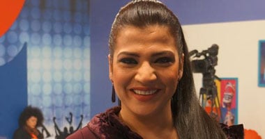 خروج السورية ناديا منفوخ من برنامج " arab idol "