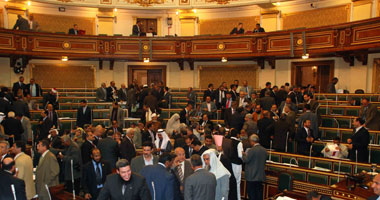 مجلس الشعب يوافق على قانون تثبيت العمالة المؤقتة 