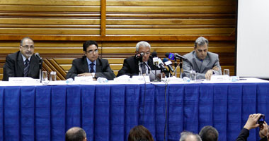 رئيس جامعة القاهرة:  مصر لن تتجاوز أزمتها دون وضع دستور توافقى 