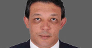 الشعب الجمهورى يطالب بإقالة وزير النقل بعد حادث قطار بنى سويف
