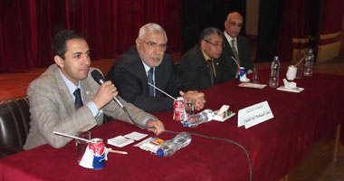 أبو الفتوح بأسيوط: الرئيس القادم لابد أن يكون خادمًا للشعب
