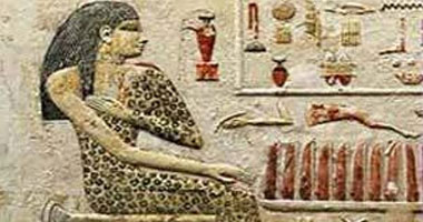 الأسرة الفرعونية فى "سر فرعون" على الأولى 