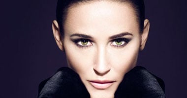 ديمى مور تصور إعلان لـ "Helena Rubenstein"