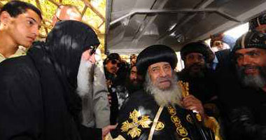  اللجنة الثلاثية تبحث حل مشكلات أبو مقار 