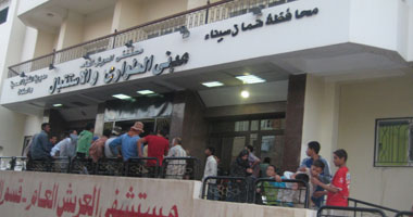 وصول مجند ومدنى مصابين بطلق نارى لمستشفى العريش