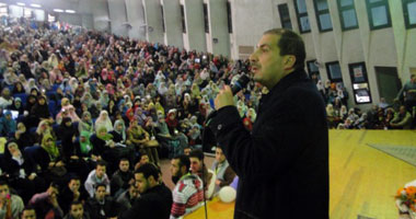بالصور.. عمرو خالد من جامعة الأزهر: الشباب بداخله طاقة جبارة