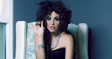 بالصور.. دانا حمدان تنتهى من برنامج "عربيّات"