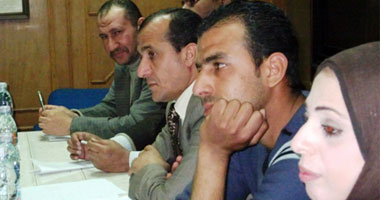 مشادات بين الجمهور فى ندوة الشهيد عبد المنعم رياض بقصر الثقافة 