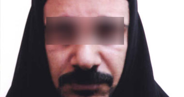 الأهالى يساعدون شرطة السيدة فى ضبط رجل منتقب قبل سرقته ربة منزل
