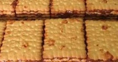 نيابة مطوبس تقرر التحفظ على 78 كرتونة بسكويت مدرسى متعفنة بكفر الشيخ