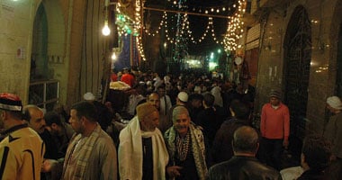 بدء الاحتفالات بـ"مولد الحسين" غدا..  و"الأوقاف" تحذر من الطقوس المخالفة