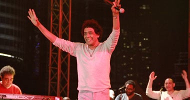  زواج "الكينج" محمد منير أشهر عازب فى الوسط الفنى