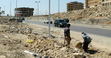 بالصور.. حملة لحى المقطم أمام "الإرشاد" لإزالة المخلفات والطوب 