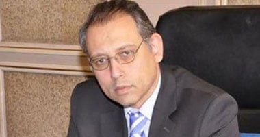 سفير مصر ببيروت يبحث مع وزير الصحة اللبنانى التعاون بين البلدين 