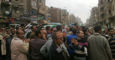 ناشطة حقوقية تطالب بوقف الاحتجاجات الفئوية