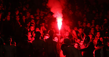 بالصور.. غياب تام للأمن فى قمة اليد بين الأهلى والزمالك بسبب الألتراس
