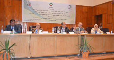 "استخدامات الزيوت والدهون النباتية فى التغذية" فى ندوة بجامعة الفيوم 