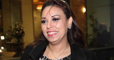 بالصور.. شركة "Universal Music" تتعاقد مع مروة ناجى