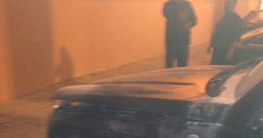 مصدر بالمطار: لا صحة لقيام مجهولين بإشعال النار فى السيارة