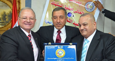 محافظ البحيرة يقرر اعتبار منتصف مارس عيدا للتموينيين