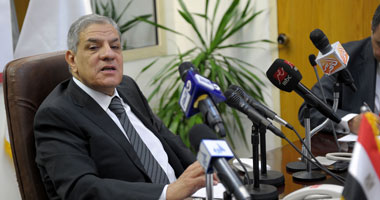 محلب: الرئيس وجَّه وزارة المالية لمكافحة التهرب الضريبى