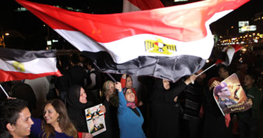 حملات السيسى تعلن دعمه حتى يصبح رئيسا.. وتؤكد: سننظم مليونية حاشدة فى التحرير.. كمل جميلك: سنجمع الـ25 ألف توكيل فى ساعة واحدة يوم الأحد.. ومؤيدى السيسى: سنتواصل مع الحملة الرسمية للمشير لتقديم الدعم 