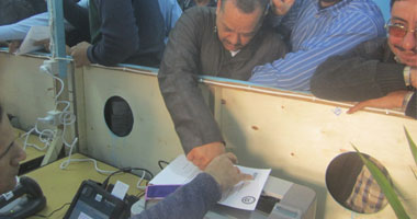 "السيسى" يتصدر تحرير توكيلات مرشحى الرئاسة بالسويس
