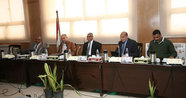 مجلس جامعة القناة يناقش آخر استعدادات الجامعة للعام الدراسى الجديد