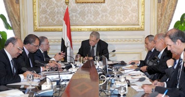 اجتماع المجموعة الاقتصادية برئاسة "محلب"