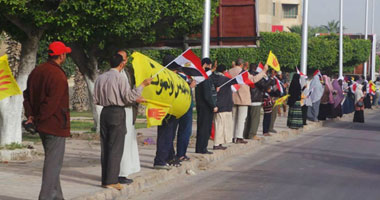 سلسلة بشرية للإخوان بدمياط الجديدة رداً على فوز "السيسى"