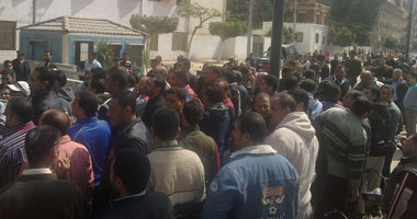 عمال مساهمة البحيرة: تعليق التظاهر إلى نهاية الشهر الجارى