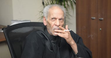 نجم لـ"سمر والرجال": "لو خيرونى بين سيجارة حشيش والمرأة هختار الست"