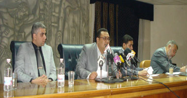 حكومة "شباب الثورة" تطالب بمحكمة خاصة للفاسدين