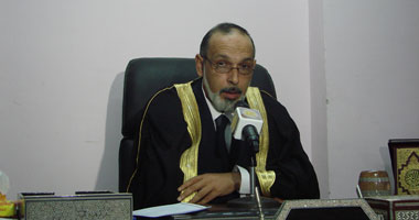 شيخ الطريقة الرفاعية يرفض منعه من إقامة مائدة الرحمن بالمسجد