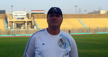 نبيل محمود بعد استبعاده من جهاز الزمالك: أنا مشجع للأبيض وتحت أمر النادى