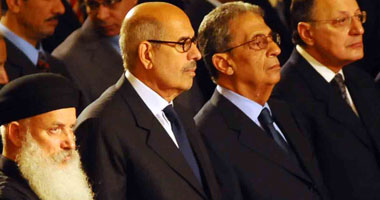 مرشحو الرئاسة فى الصفوف الأولى بقداس القيامة بدلا من جمال مبارك